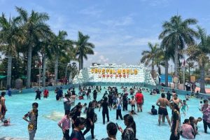 wave pool 3 Medium
