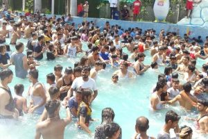 wave pool 4 Medium